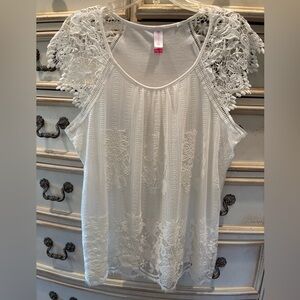 No Boundaries off White lace Top